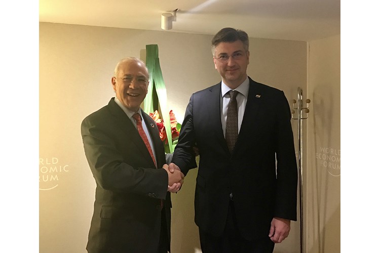 Predsjednik Vlade Andrej Plenković s glavnim tajnikom Organizacije za ekonomsku suradnju i razvoj Angelom Gurríom
